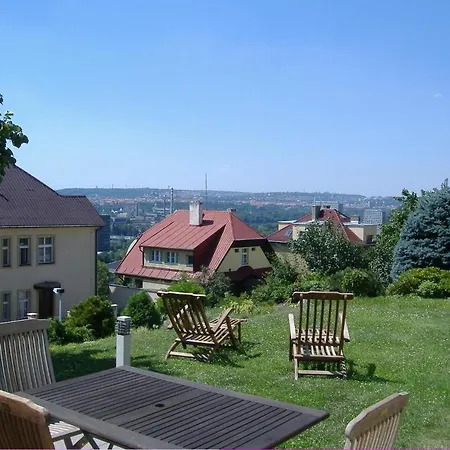 Granit Konukevi